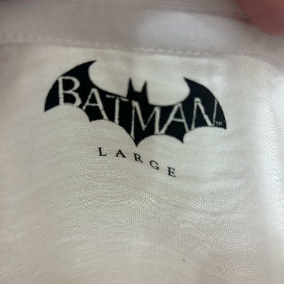 New in Box Collectable BATMAN Arkham City Print T-Shirt Size Large - Picture 9 of 11